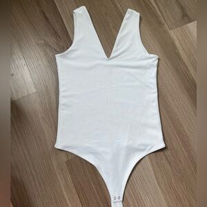 Abercrombie and fitch white body suit S
